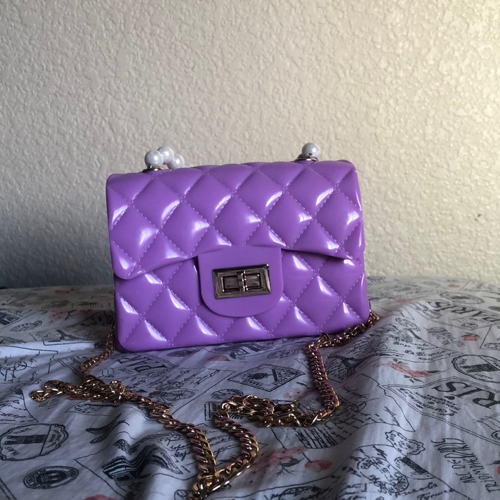 Cross body party bag.